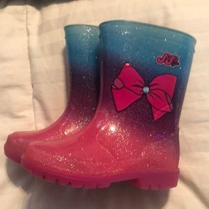 JoJo Siwa Rainboots